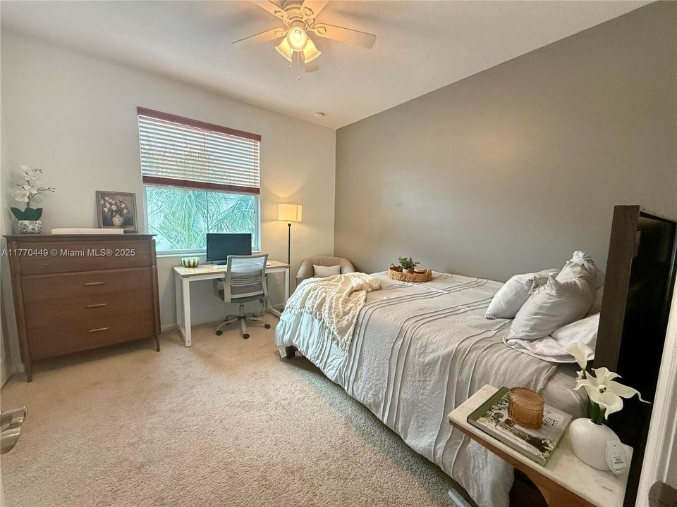 En Venta: $495,000 (2 camas, 2 baños, 1244 Pies cuadrados)