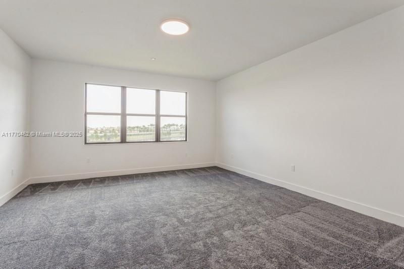 Recently Sold: $2,748,000 (5 beds, 5 baths, 5260 Square Feet)