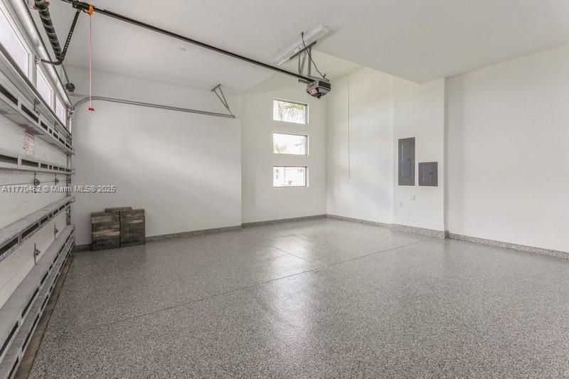 Recently Sold: $2,748,000 (5 beds, 5 baths, 5260 Square Feet)