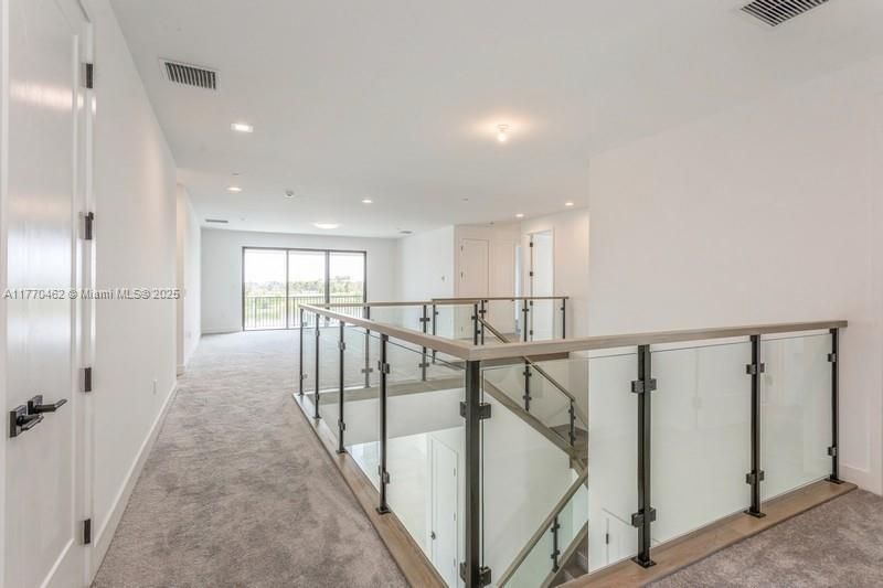 Recently Sold: $2,748,000 (5 beds, 5 baths, 5260 Square Feet)