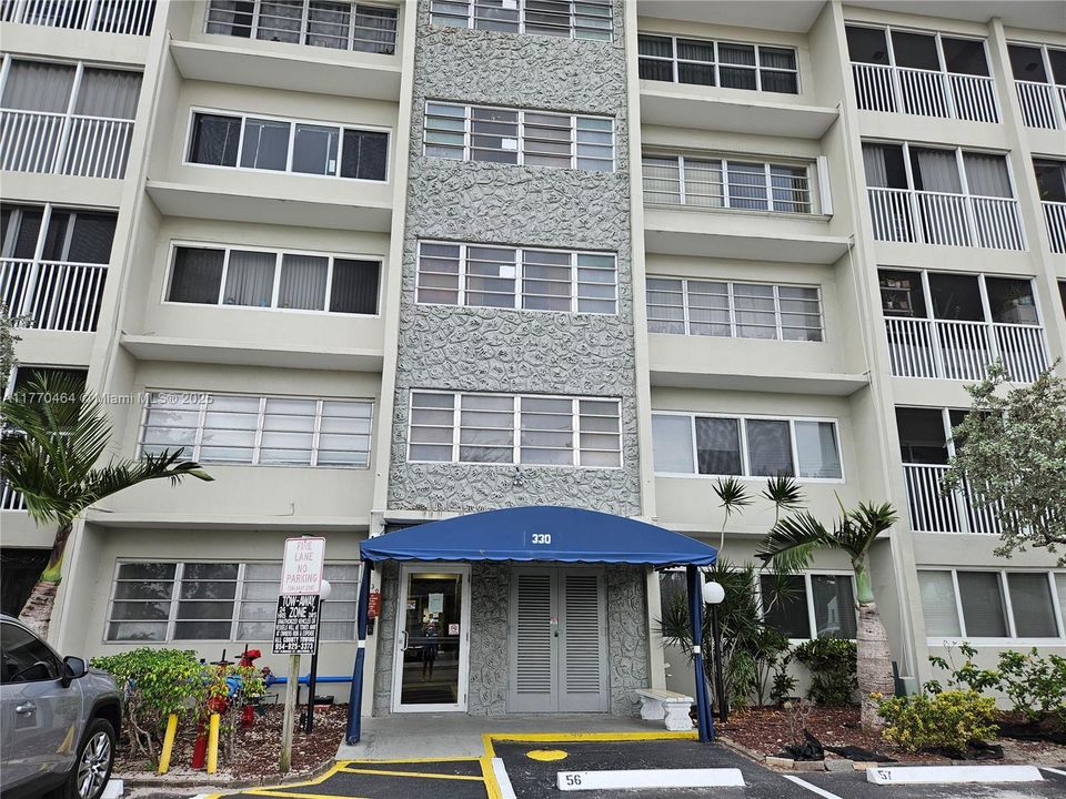 En Renta: $1,600 (1 camas, 1 baños, 770 Pies cuadrados)