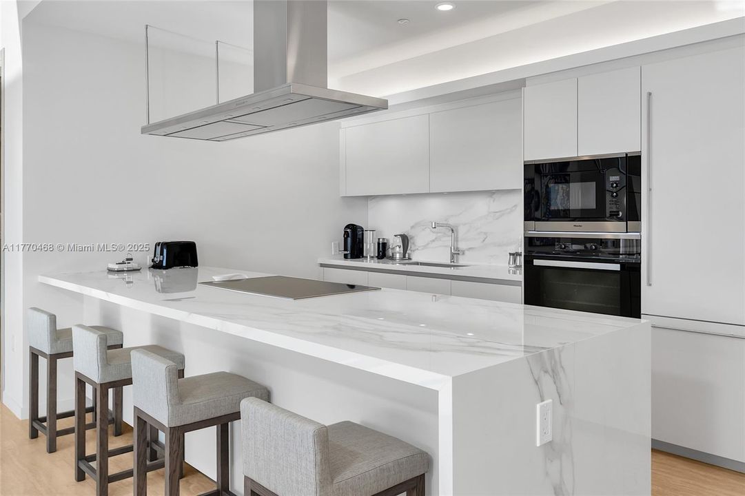 最近租的: $20,000 (4 贝兹, 4 浴室, 2418 平方英尺)