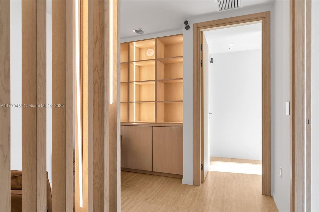 最近租的: $20,000 (4 贝兹, 4 浴室, 2418 平方英尺)