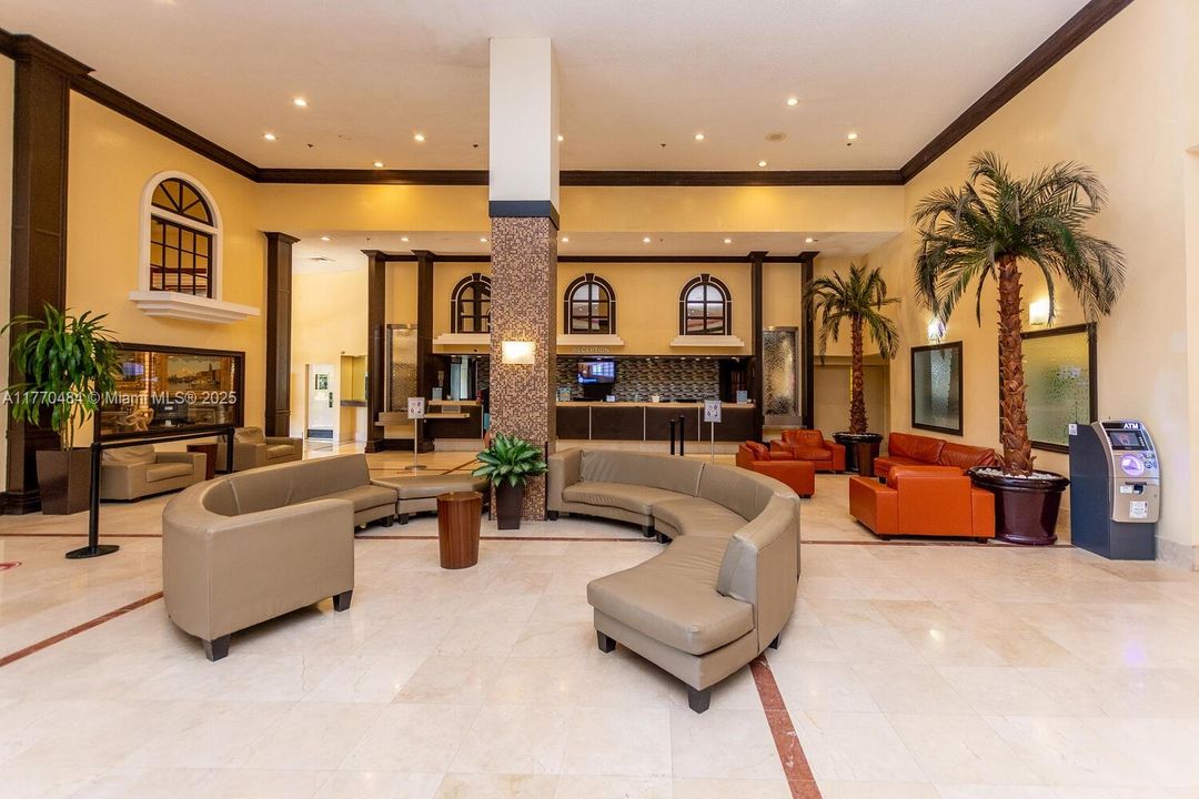 Recently Sold: $295,000 (1 beds, 1 baths, 440 Square Feet)