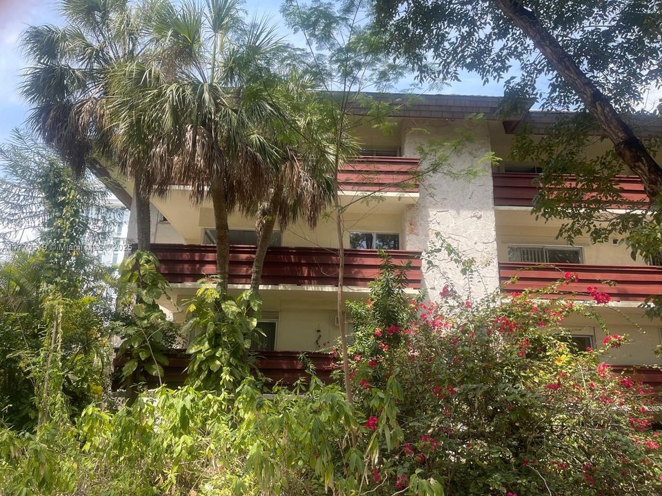 Recientemente alquilado: $2,100 (2 camas, 2 baños, 1188 Pies cuadrados)