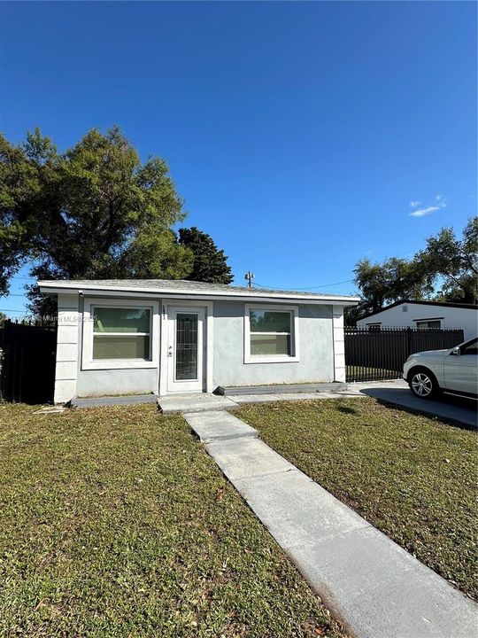 Недавно продано: $490,000 (3 спален, 2 ванн, 1056 Квадратных фут)