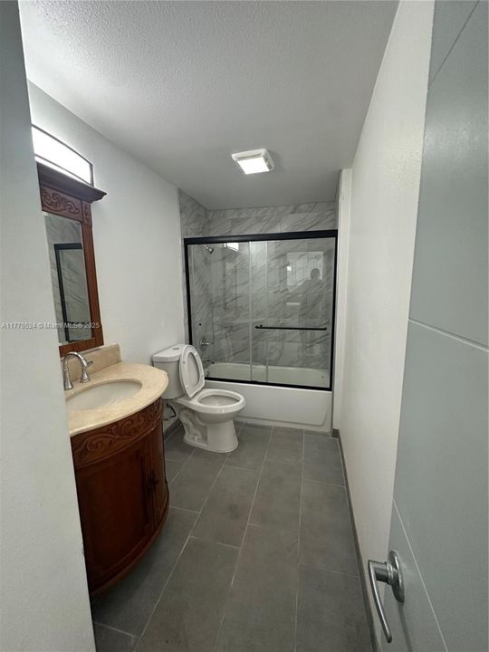 Недавно продано: $490,000 (3 спален, 2 ванн, 1056 Квадратных фут)