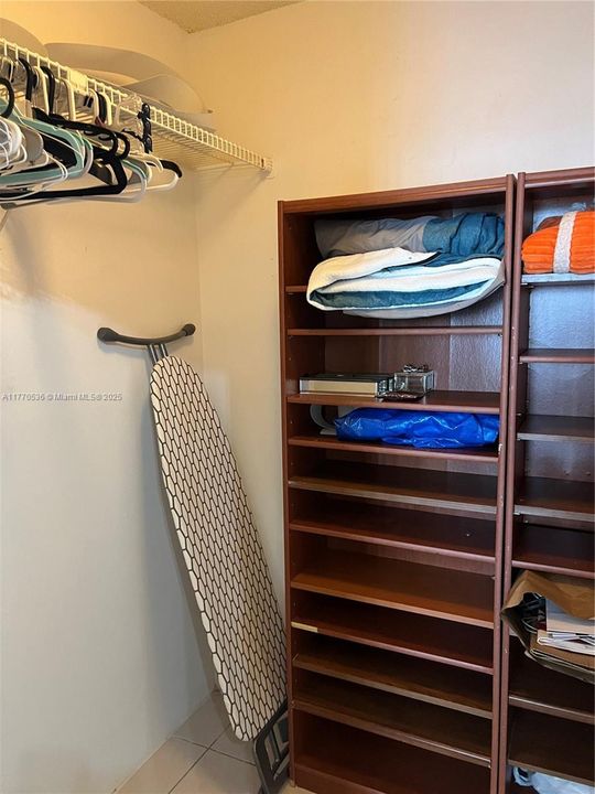 最近租的: $2,200 (2 贝兹, 2 浴室, 1033 平方英尺)