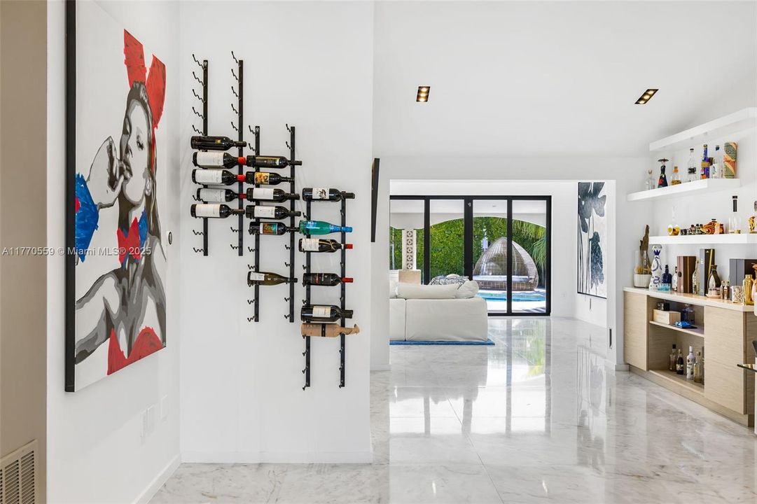 Recently Sold: $4,250,000 (3 beds, 4 baths, 3200 Square Feet)