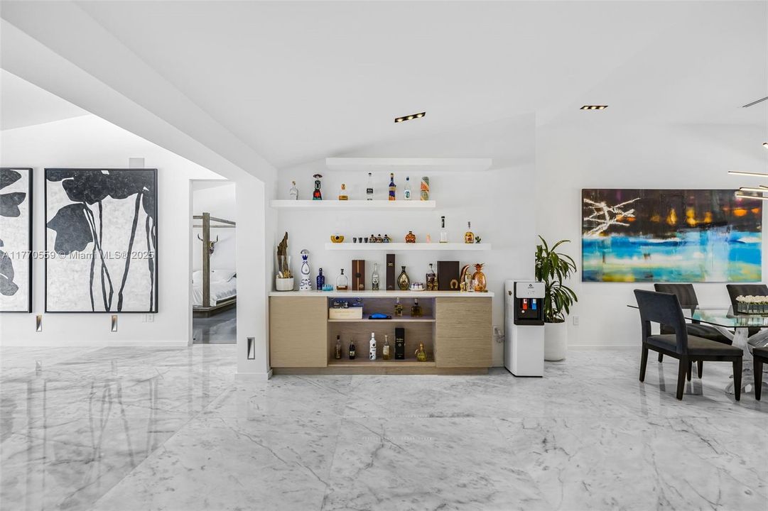 Recently Sold: $4,250,000 (3 beds, 4 baths, 3200 Square Feet)