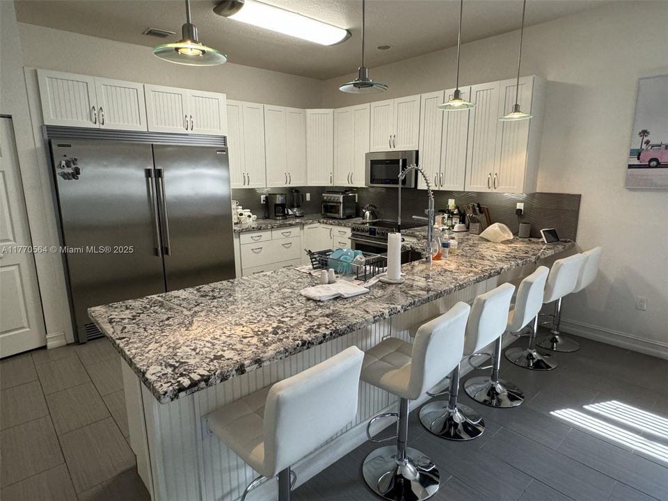 Recently Rented: $5,000 (3 beds, 2 baths, 1736 Square Feet)