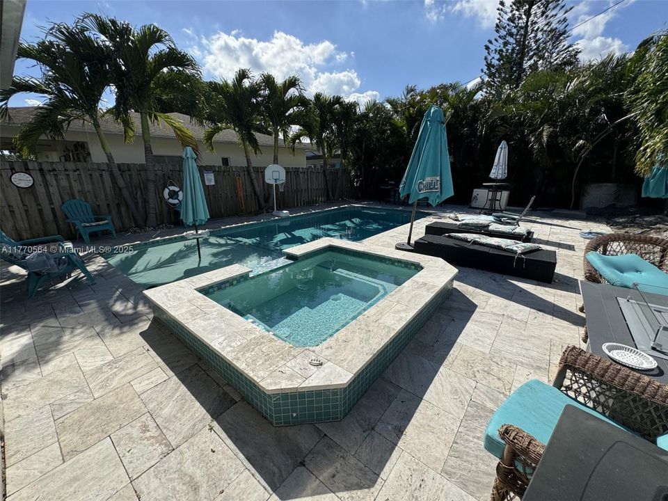 Recently Rented: $5,000 (3 beds, 2 baths, 1736 Square Feet)