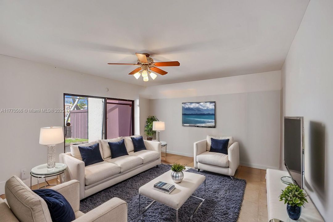 Vendido Recientemente: $453,750 (3 camas, 2 baños, 1704 Pies cuadrados)