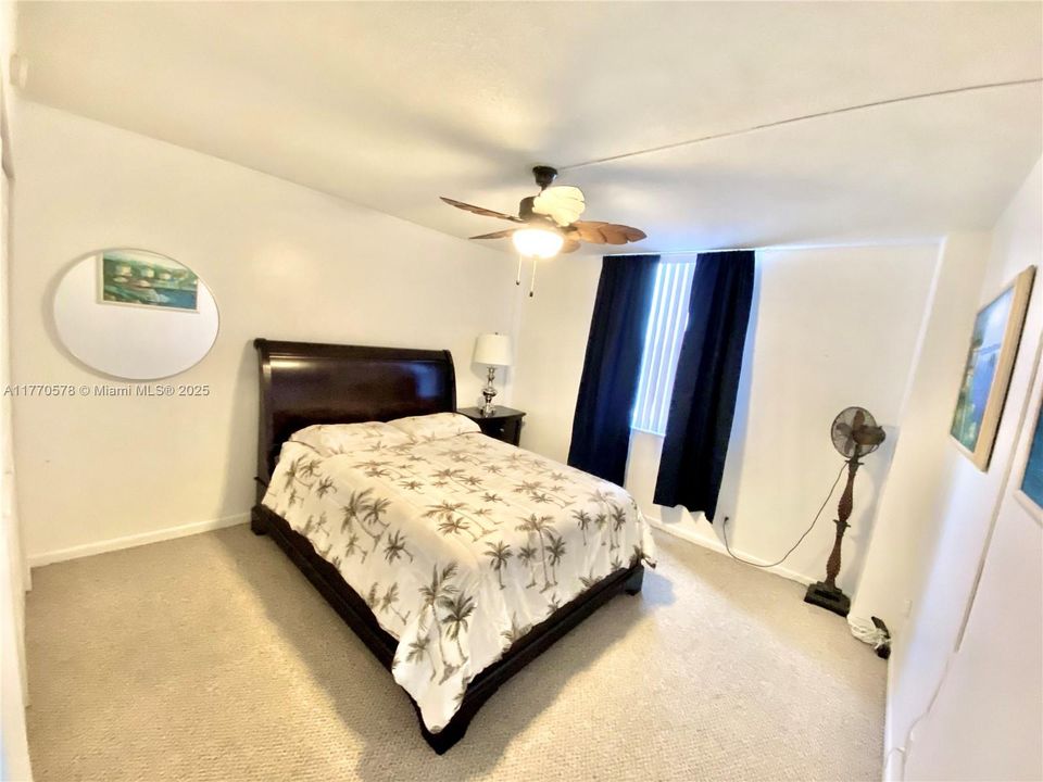 Recientemente alquilado: $2,200 (2 camas, 2 baños, 1035 Pies cuadrados)