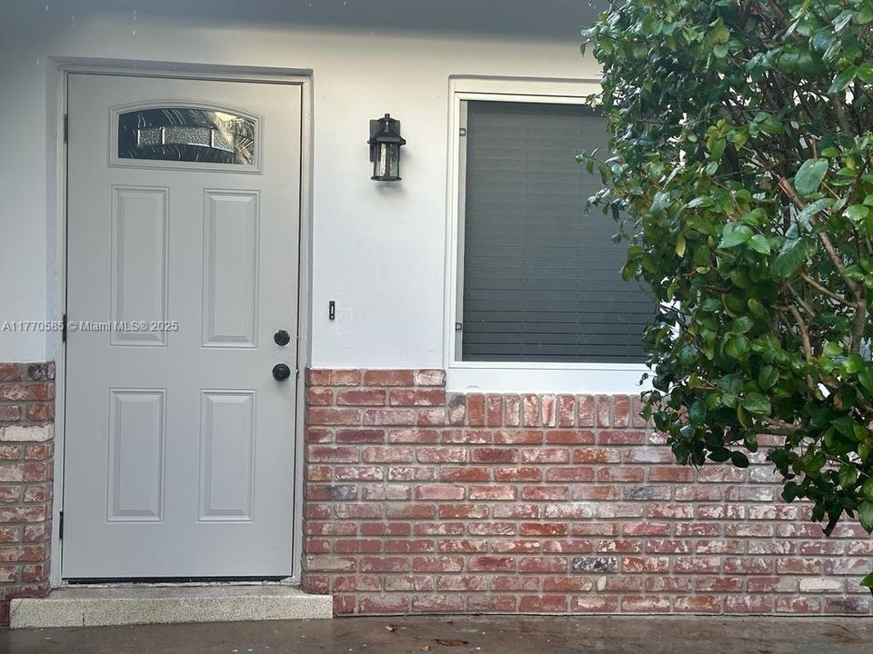 Vendido Recientemente: $699,000 (0 camas, 0 baños, 1557 Pies cuadrados)