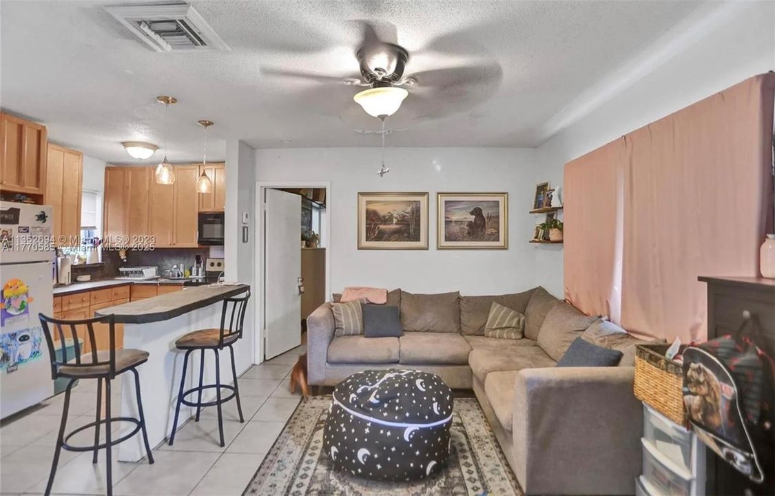 Vendido Recientemente: $699,000 (0 camas, 0 baños, 1557 Pies cuadrados)