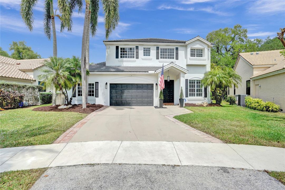 Recently Sold: $1,350,000 (6 beds, 4 baths, 3957 Square Feet)