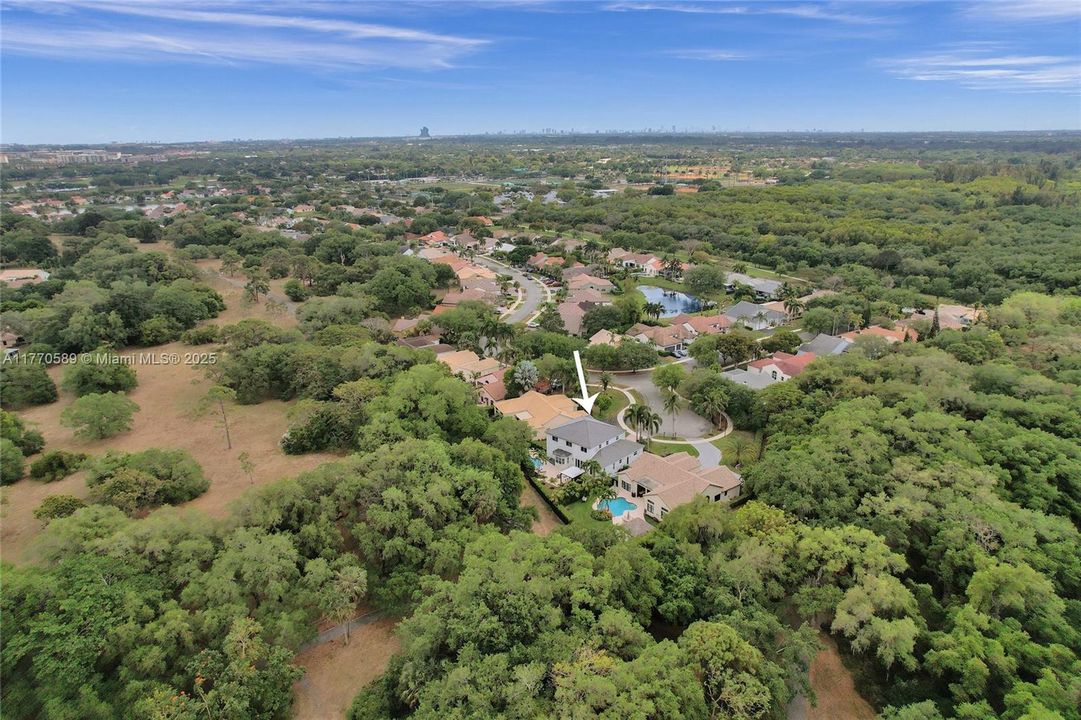 Recently Sold: $1,350,000 (6 beds, 4 baths, 3957 Square Feet)