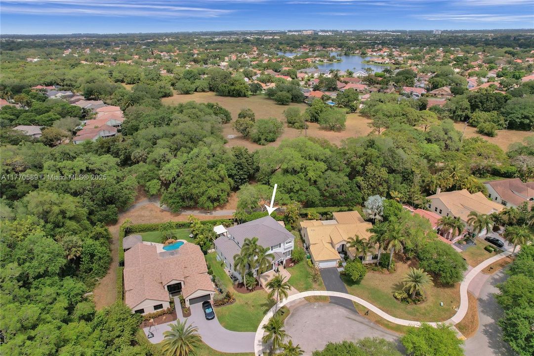 Recently Sold: $1,350,000 (6 beds, 4 baths, 3957 Square Feet)