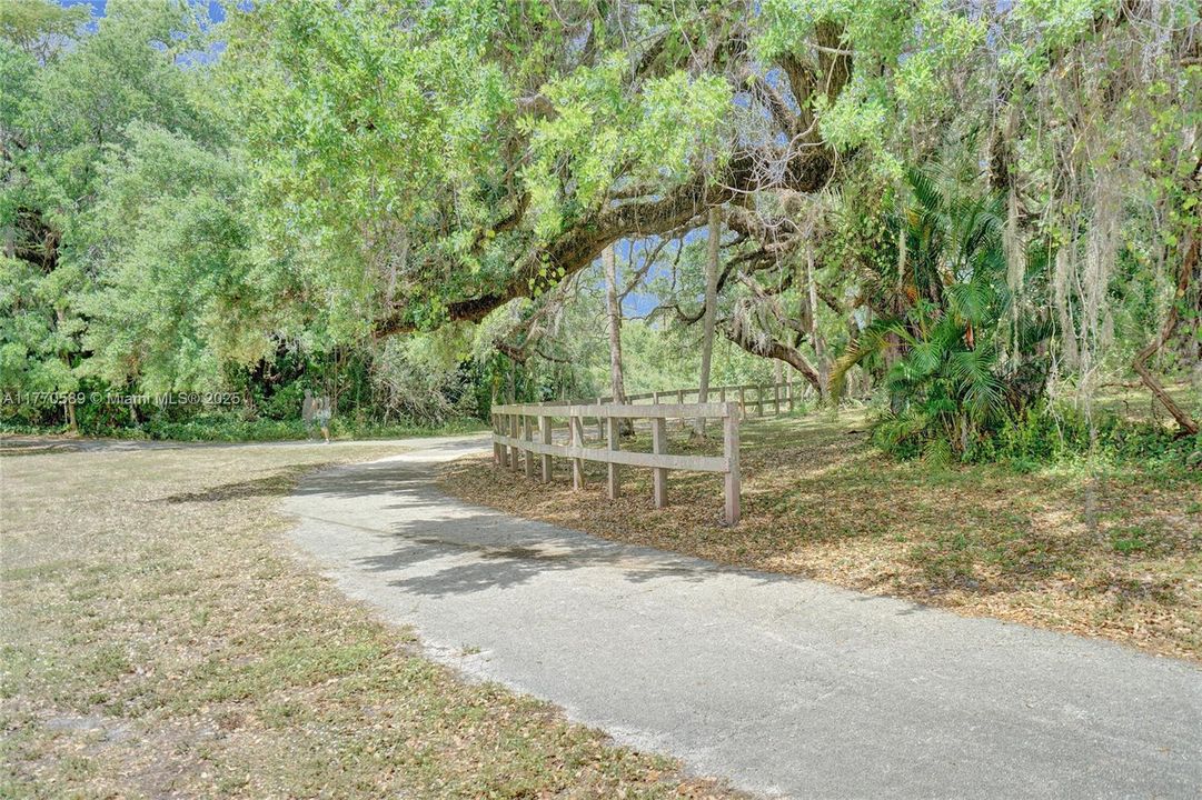 Recently Sold: $1,350,000 (6 beds, 4 baths, 3957 Square Feet)