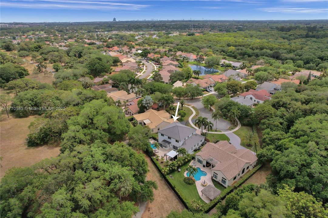 Recently Sold: $1,350,000 (6 beds, 4 baths, 3957 Square Feet)