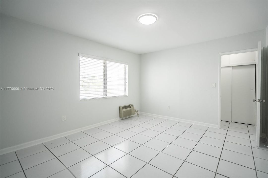 Recently Rented: $1,775 (1 beds, 1 baths, 650 Square Feet)