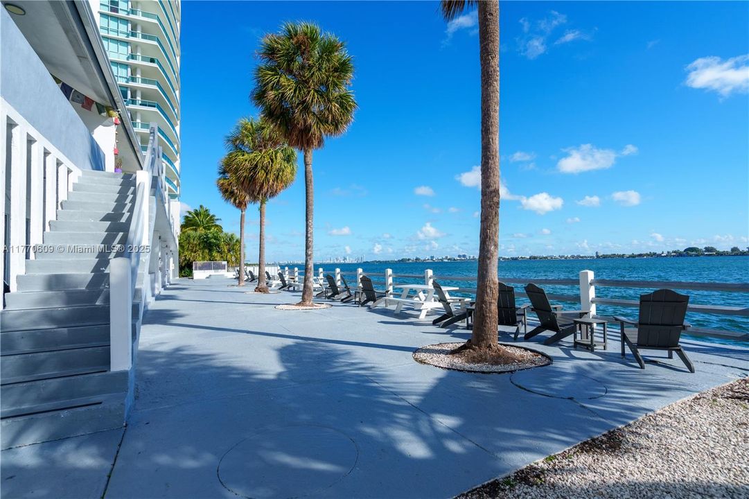 Recently Rented: $1,775 (1 beds, 1 baths, 650 Square Feet)