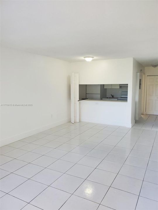 Recientemente alquilado: $1,350 (0 camas, 1 baños, 440 Pies cuadrados)