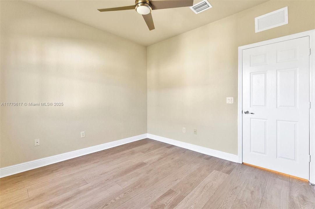 Recientemente alquilado: $5,500 (4 camas, 3 baños, 2548 Pies cuadrados)