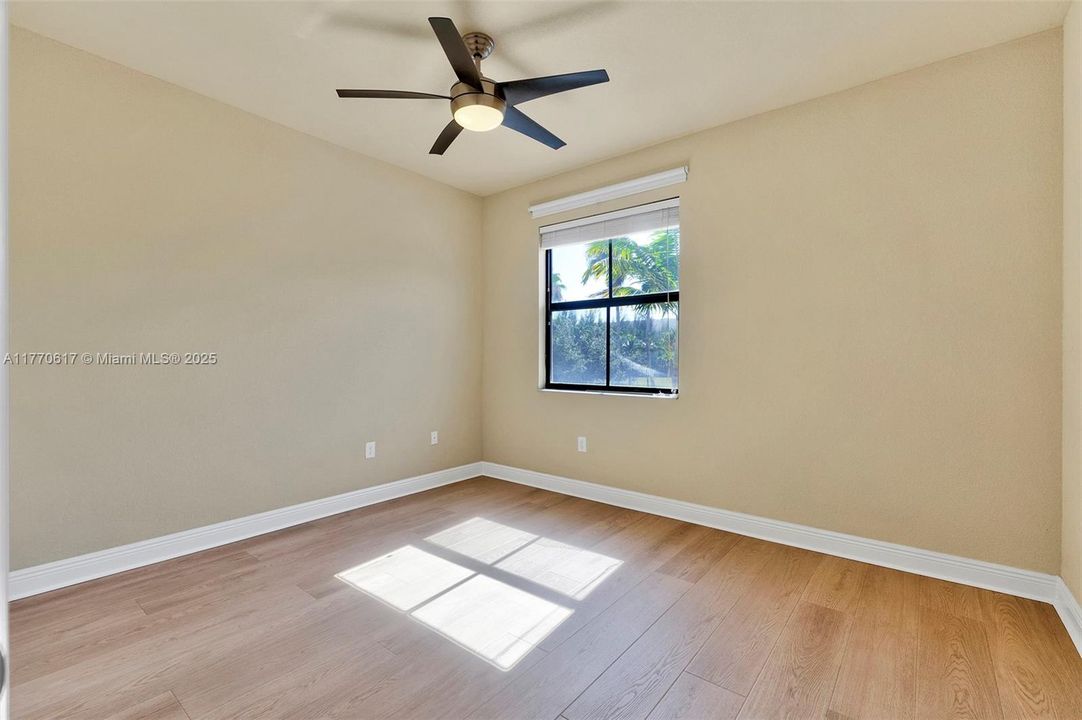 Recientemente alquilado: $5,500 (4 camas, 3 baños, 2548 Pies cuadrados)