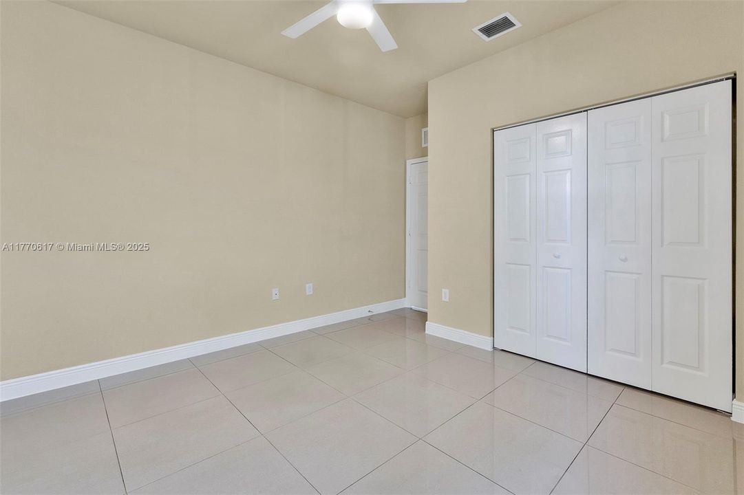 Recientemente alquilado: $5,500 (4 camas, 3 baños, 2548 Pies cuadrados)