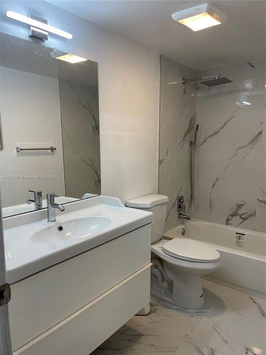 For Sale: $150,000 (1 beds, 1 baths, 645 Square Feet)