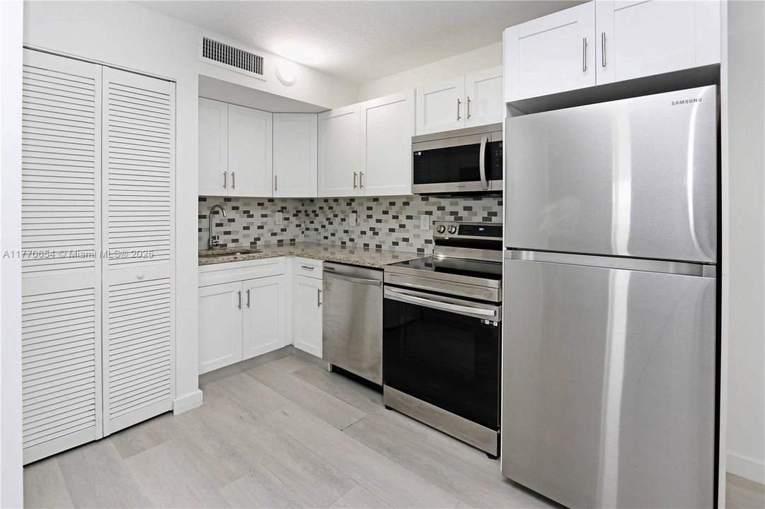 Недавно продано: $6,900,000 (0 спален, 0 ванн, 0 Квадратных фут)