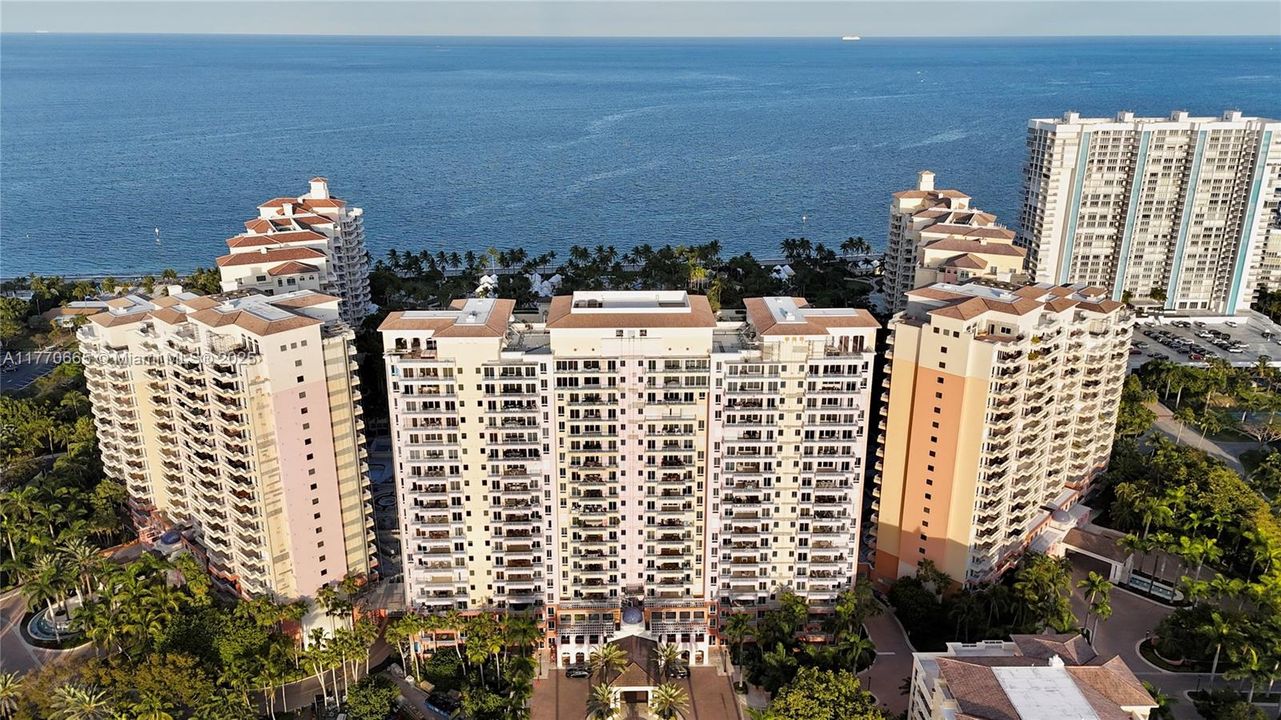 Recientemente alquilado: $12,000 (2 camas, 2 baños, 2060 Pies cuadrados)