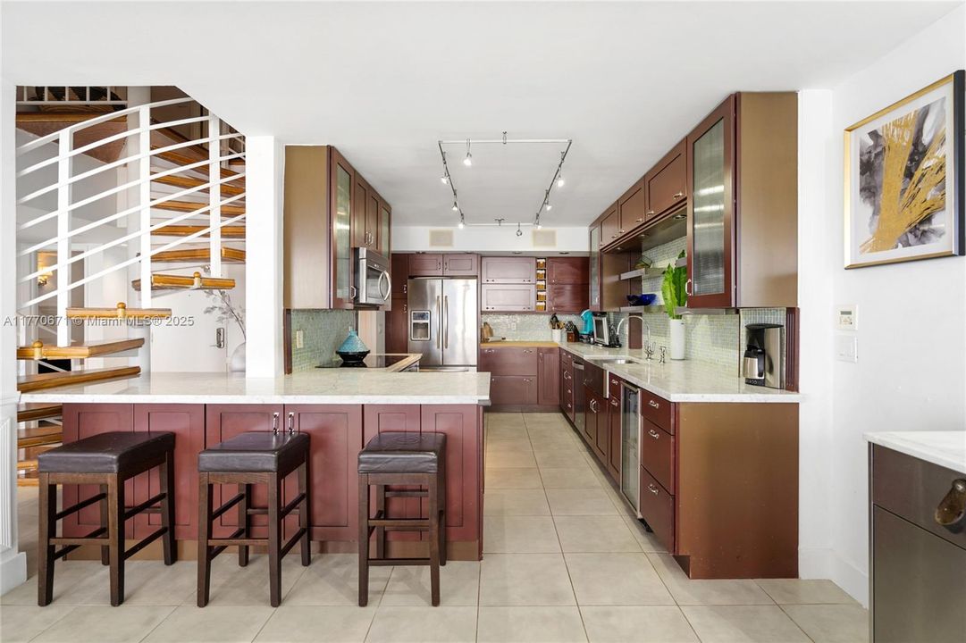 Recently Rented: $5,000 (2 beds, 2 baths, 1640 Square Feet)