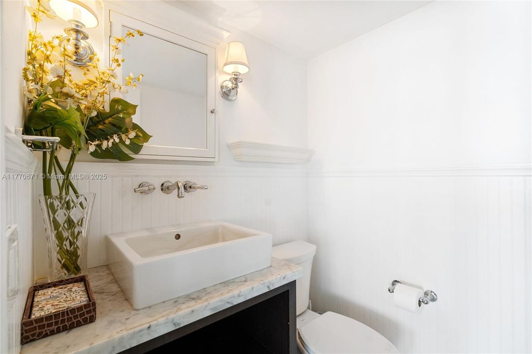 Recently Rented: $5,000 (2 beds, 2 baths, 1640 Square Feet)