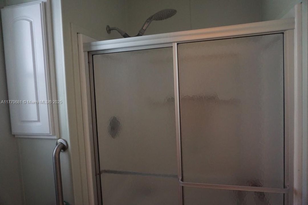 For Sale: $425,000 (3 beds, 2 baths, 1152 Square Feet)