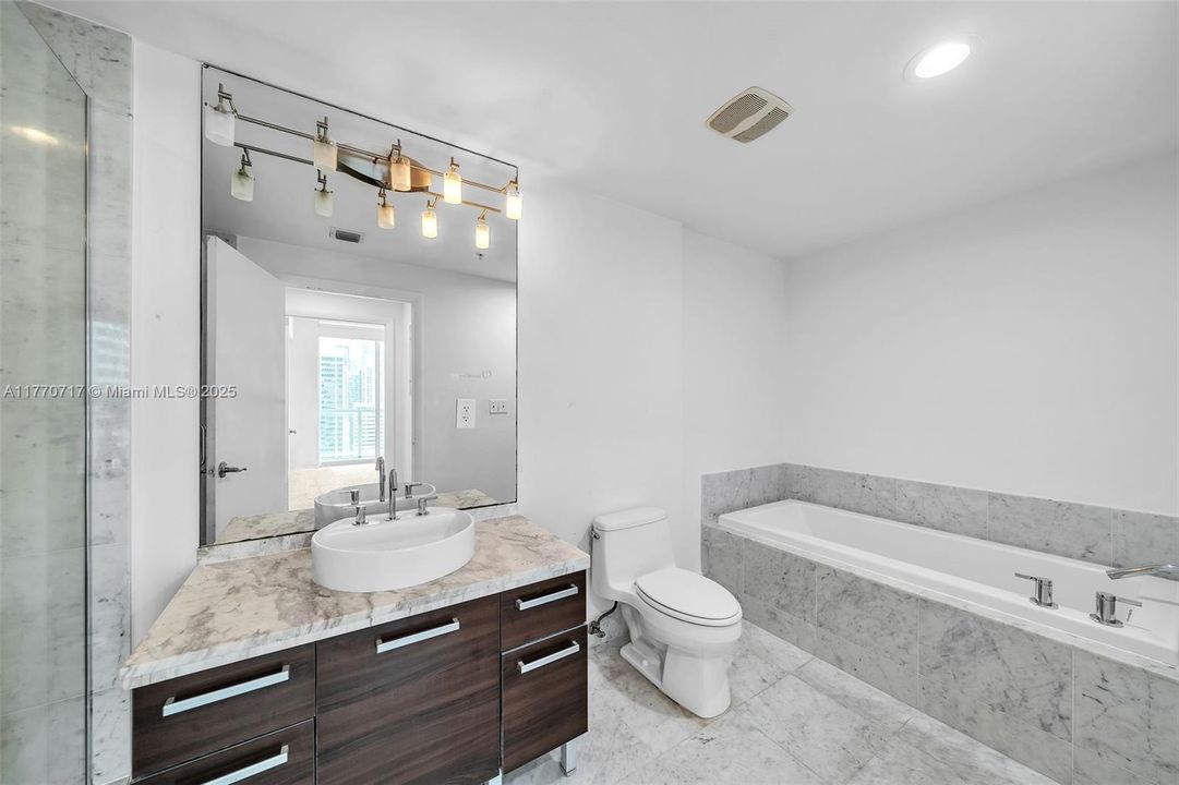 Vendido Recientemente: $420,000 (1 camas, 1 baños, 806 Pies cuadrados)