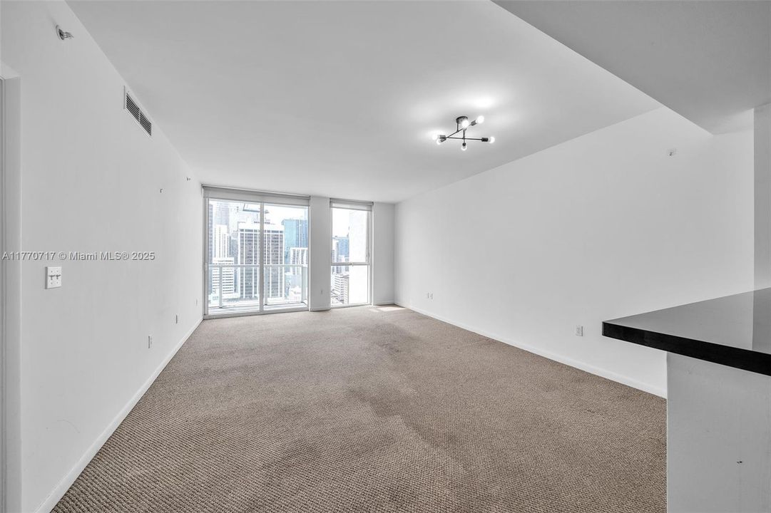 Vendido Recientemente: $420,000 (1 camas, 1 baños, 806 Pies cuadrados)