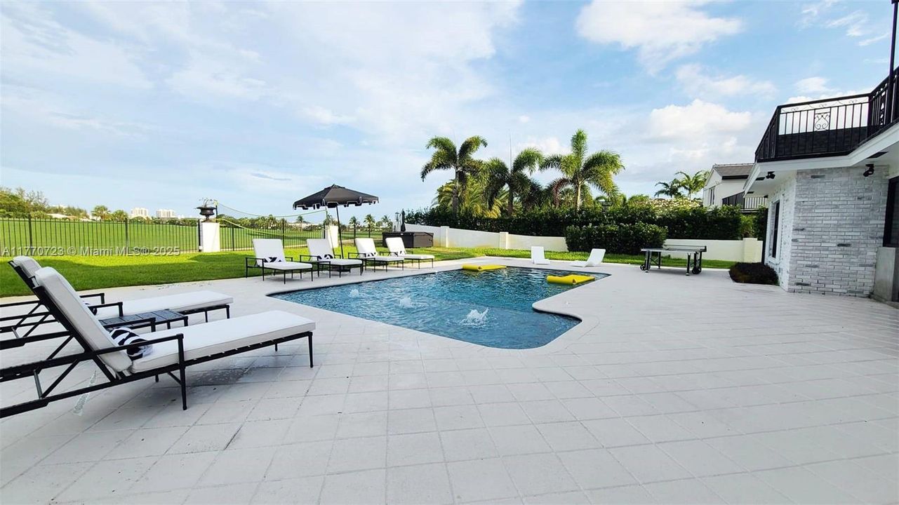 For Rent: $26,000 (5 beds, 4 baths, 4378 Square Feet)