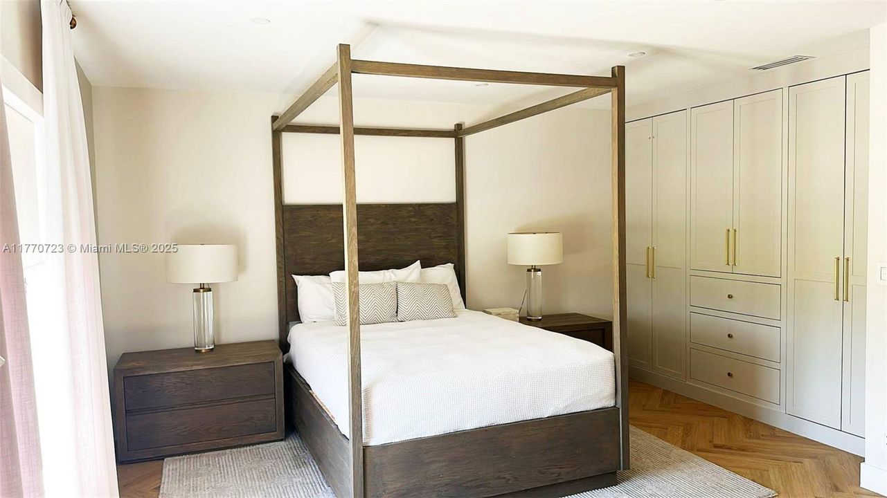 For Rent: $26,000 (5 beds, 4 baths, 4378 Square Feet)