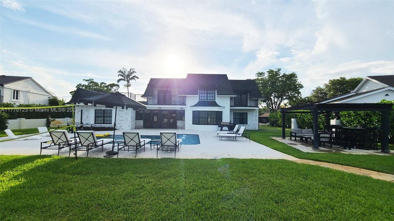 For Rent: $26,000 (5 beds, 4 baths, 4378 Square Feet)