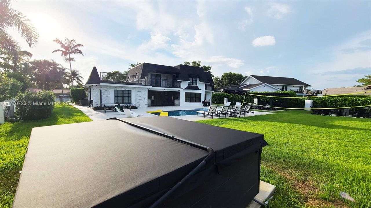 For Rent: $26,000 (5 beds, 4 baths, 4378 Square Feet)