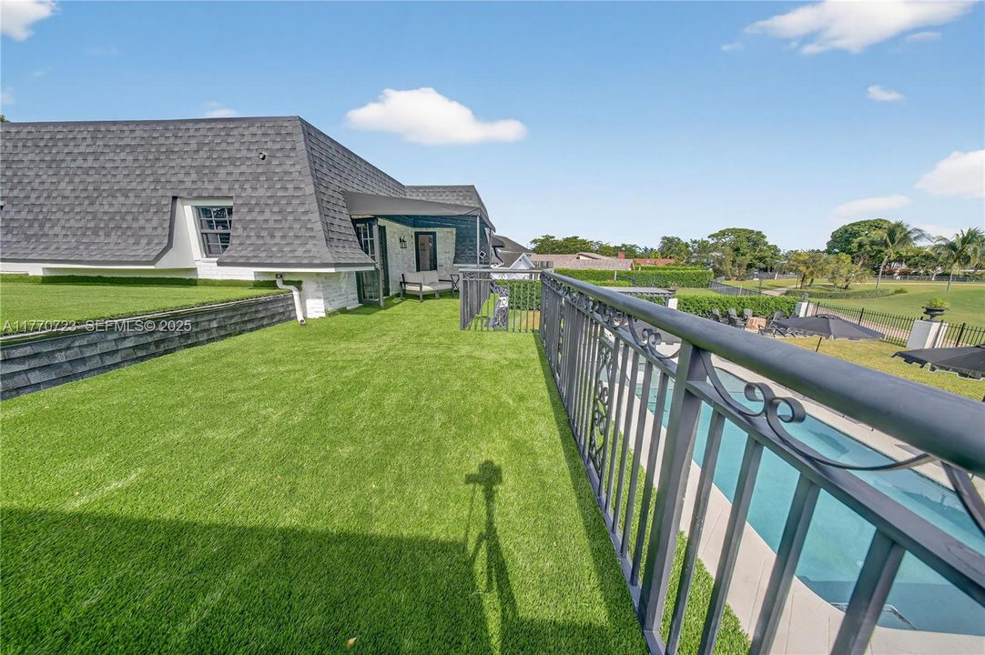 В аренду: $26,000 (5 спален, 4 ванн, 4378 Квадратных фут)