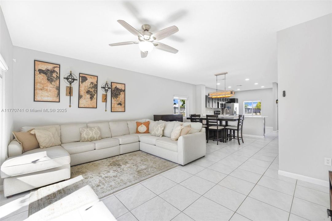 Recientemente alquilado: $3,100 (3 camas, 2 baños, 1442 Pies cuadrados)