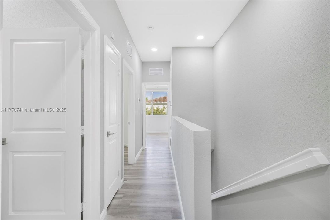 Recientemente alquilado: $3,100 (3 camas, 2 baños, 1442 Pies cuadrados)