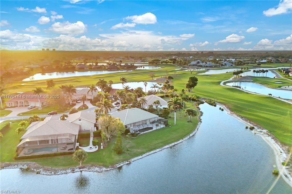 Vendido Recientemente: $799,990 (4 camas, 3 baños, 2540 Pies cuadrados)