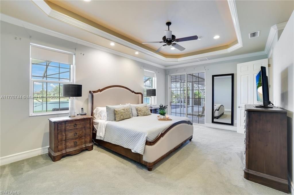 Vendido Recientemente: $799,990 (4 camas, 3 baños, 2540 Pies cuadrados)