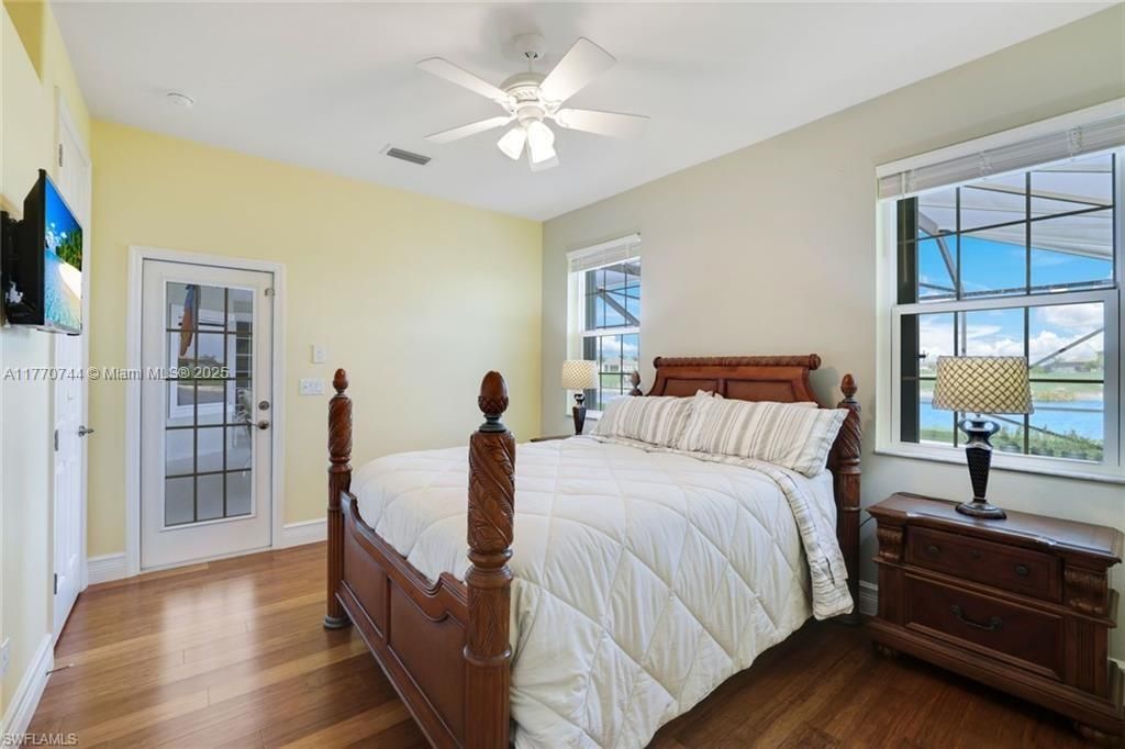 Vendido Recientemente: $799,990 (4 camas, 3 baños, 2540 Pies cuadrados)