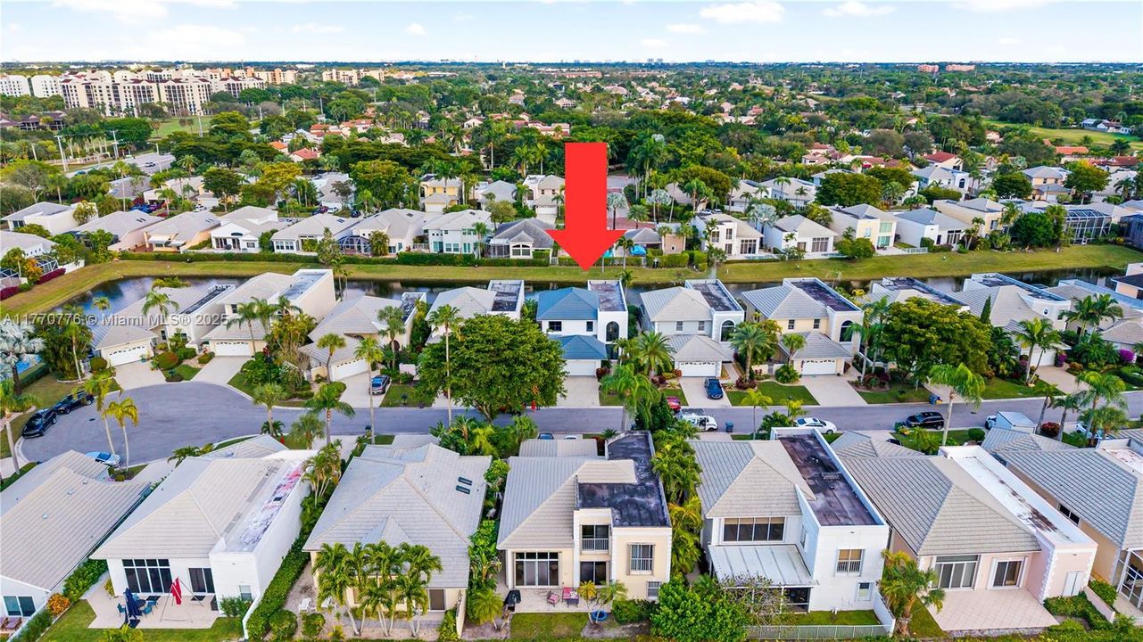 Recently Sold: $1,250,000 (4 beds, 3 baths, 2584 Square Feet)